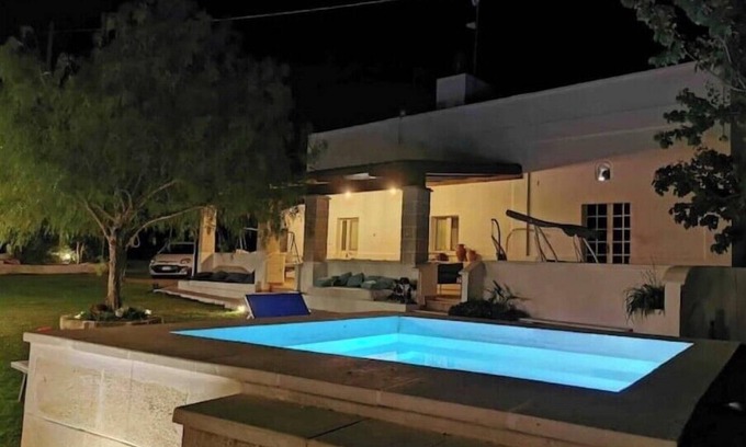 Specchiolla House | Villa in Serranova, Torre Guaceto with every comfort