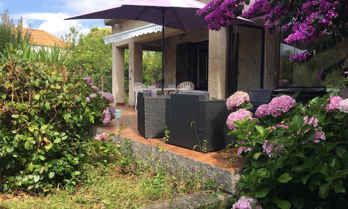 Folelli Villa | Villa in the center of the village with 1400m2 garden with trees