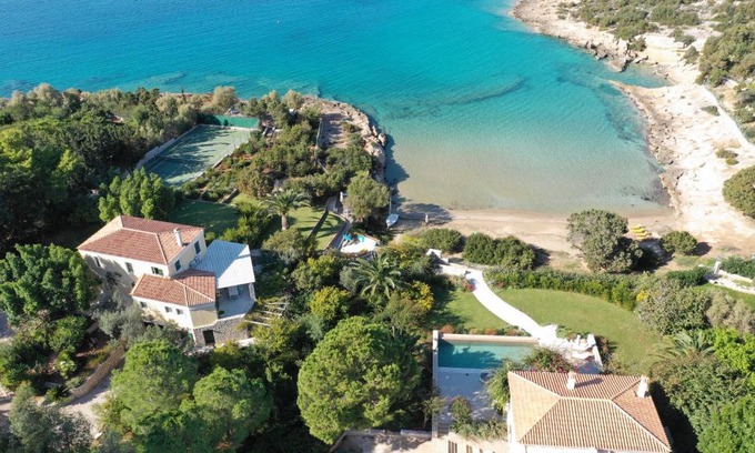 Kilada Villa | Villa Iris - Luxury traditional beachfront villa with swimming pool