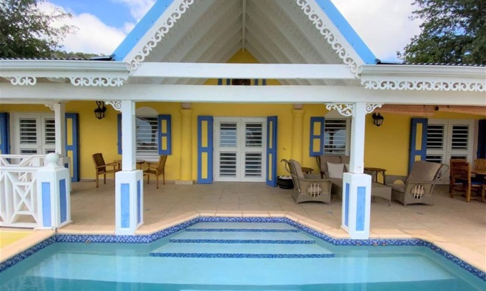Pelican Key Villa | Villa Jade Pearl in Pelican; Sunset Views!