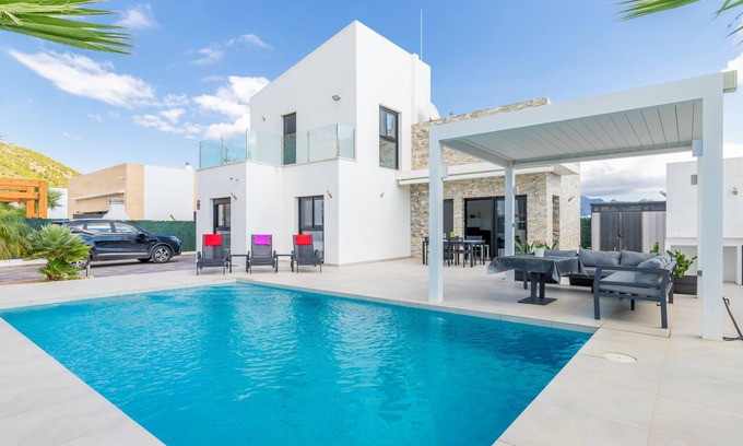 Polop Villa | Villa "Jade Polop" with Mountain View, WiFi, Pool, Garden & Terrace