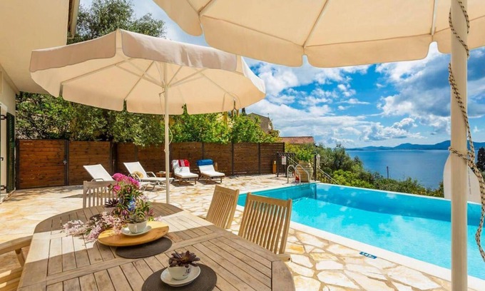 Nisaki Villa | Villa Katerina - Five Bedroom Villa, Sleeps 10