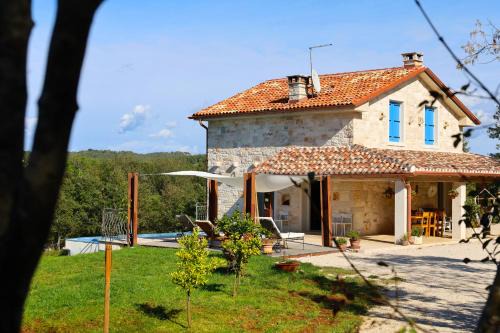 Bibali Villa | Villa Krug with 3 br and a pool immersed in nature near Buje