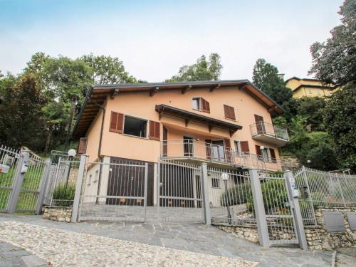 Brezzo di Bedero Villa | Villa La Canonica-3 by Interhome