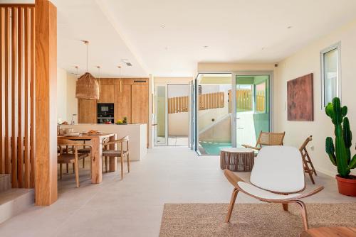 Las Eras House | Villa La Majuda - plunge pool and natural beauty