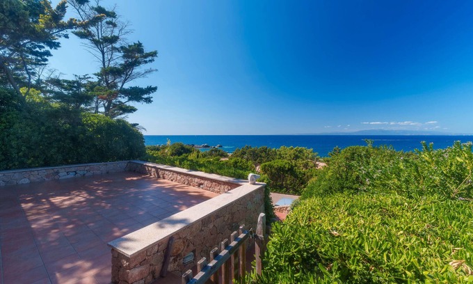 Portobello Villa | Villa 'La Margiola - Amazing Location' with Sea View, Wi-Fi and Air Conditioning
