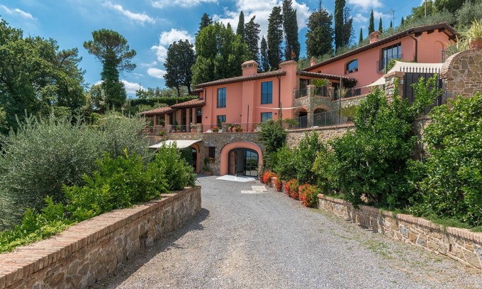 Margine Coperta-Traversagna Villa | Villa Le Panteraie - villa with swimming pool between Florence and Pisa