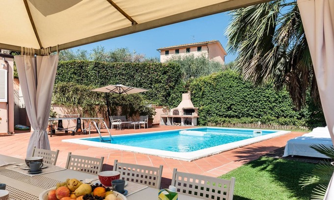 Capannori Villa | Villa Lory With Pool, Spa And Gym On Lucca's Hills