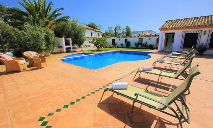 Priego de Cordoba Villa | Villa 'Los Balcones' - Villa Superior en Priego de Córdoba