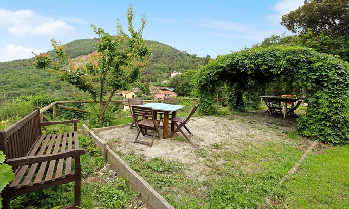 Vezzi Portio Villa | Villa 'Luisa' with Sea View, Shared Terrace and Wi-Fi