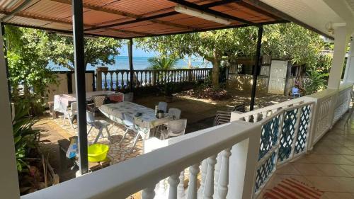 Teahupoo Cabin | Villa Maraeroa PK 20,800 bord de mer