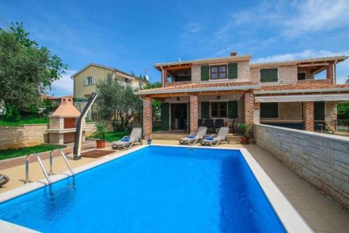 Vabriga House | Villa Mare mit Pool, Garten, klimatisiert, bis 6 Personen, bei Lanterna Resort