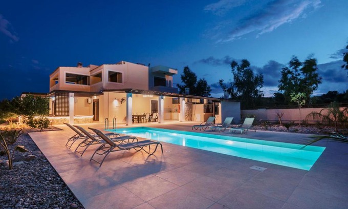 Gennadi Villa | Villa Maribia with Private pool