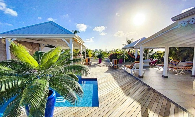 Nettle Bay Villa | Villa Marie, heated pool, beach, pontoon and jacuzzi, 3 bedrooms suite