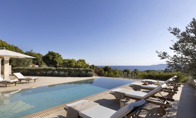 Kosta Villa | Villa Marlina - Six Bedroom Villa, Sleeps 12