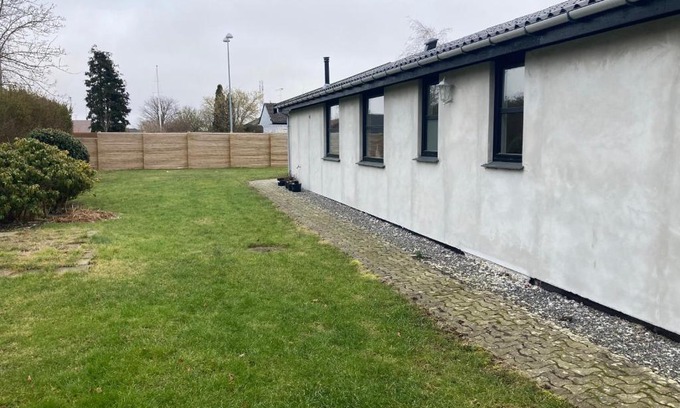 Viby House | Villa med private værelser delt badeværelse/køkken, viby sj.