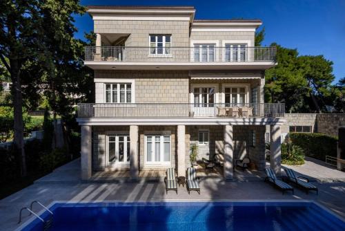 Split Villa | Villa Meje Split heated pool, jacuzzi, sauna