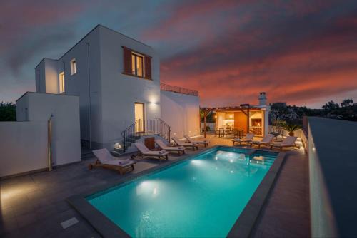 Plano Villa | Villa Modea with Heated Pool