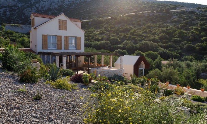 Stari Grad Villa | Villa Nativa with Pool