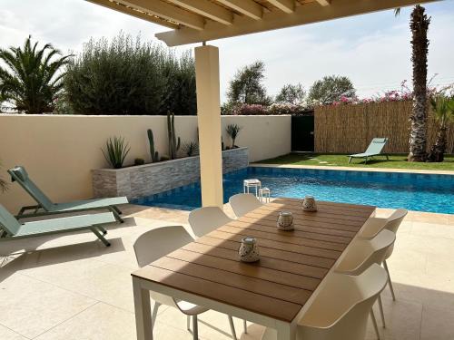 Issen Villa | Villa Nawal et sa piscine chauffée sans vis-à-vis