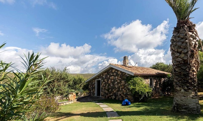 Maladroscia Villa | Villa near Maladroxia beach