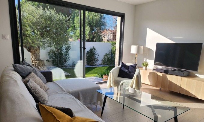 Pia House | Villa Neuve Avec Piscine, à Proximité des Plages