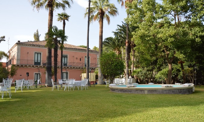 Gravina di Catania Villa | Villa Nobiliare Parco e Vigneto, a 15 Min. Catania, 20 Min. Etna,30 Min.taormina