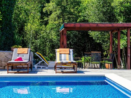 Popovici Villa | Villa Oasis Cypress - Three Bedroom Villa with Terrace and Swimming Pool