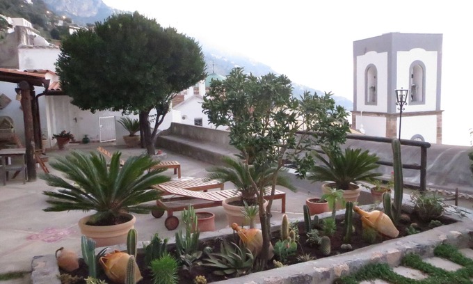 Praiano Villa | Villa on the Amalfi Coast with large garden overlooking the sea