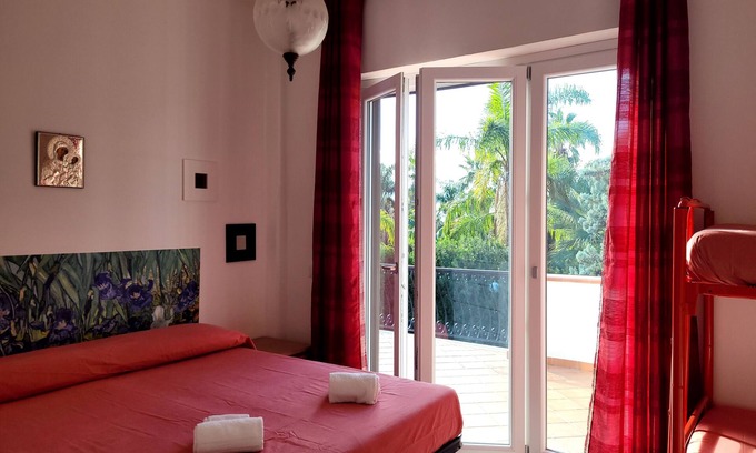 Santa Maria di Castellabate Villa | Villa on two levels large garden and parking space about 350 meters from the sea