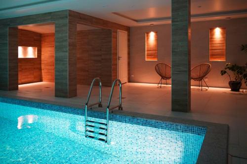 Tullinge Villa | Villa Örnberget - Lakeview Luxury with Private Indoor Pool
