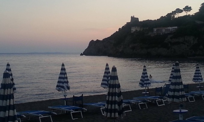 Ansedonia Villa | Villa overlooking the gulf just minutes from the sea