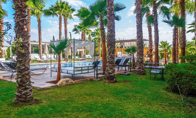 Oulad Hassoune Villa | Villa Palmyra, 8 suites with heated pool in the heart of the Palmeraie