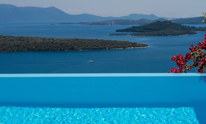 Perigiali Villa | Villa Pasithea - breathtaking seaviews, infinity pool, privacy, close to beach