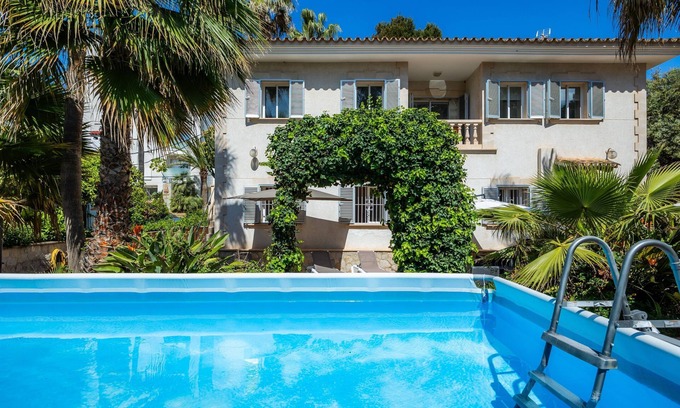 Les Meravelles House | Villa Pedro for 6 persons - Villa Pedro near the beach quiet central