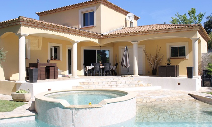 Saint-Drezery Villa | Villa Pic St Loup Montpelier area, 10 min A9, 170m², swimming pool, sleeps 10