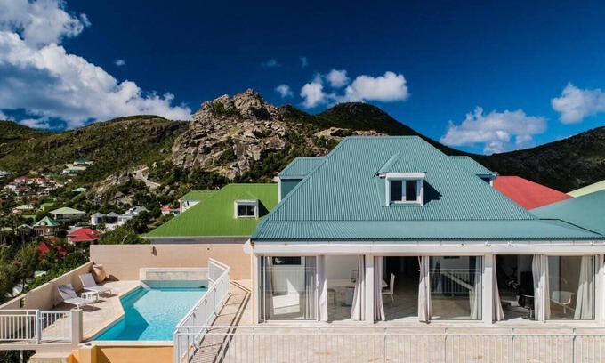 Anse des Cayes Villa | VILLA - POOL WITH DIVING VIEWS OVER THE OCEAN