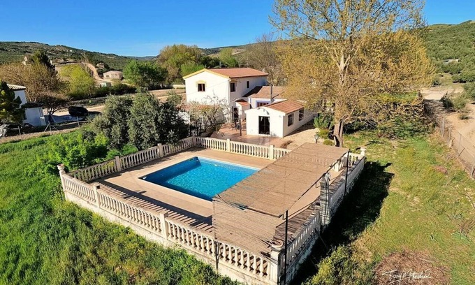 Montefrio Villa | Villa Puente Romano, Montefrío, Grenade Piscine Privée, Grand Jardin