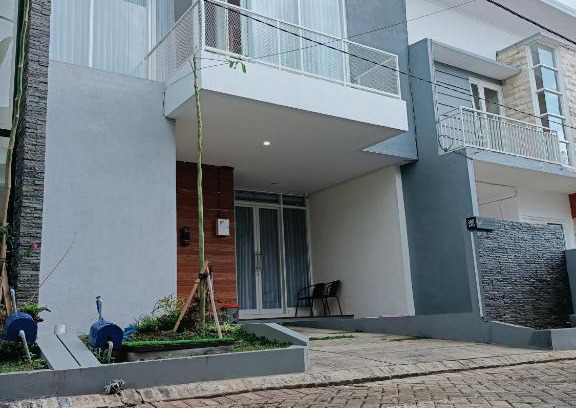 Oro Oro Ombo Villa | Villa Ravindra Syariah