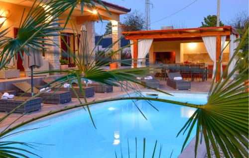 Suhac House | Villa Raviola