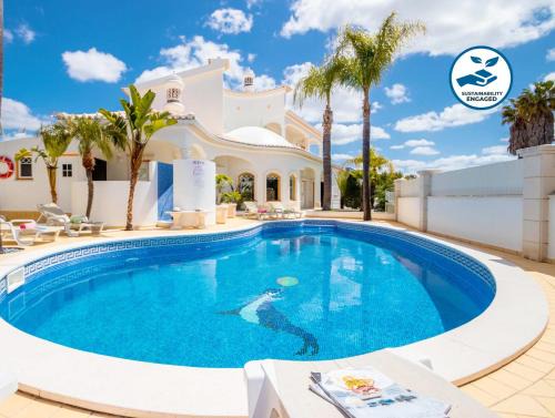 Santa Eulalia Villa | Villa Samoa by Algarve Vacation