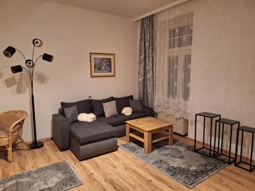 Wiener Neudorf Apartment | Villa SCS Nähe