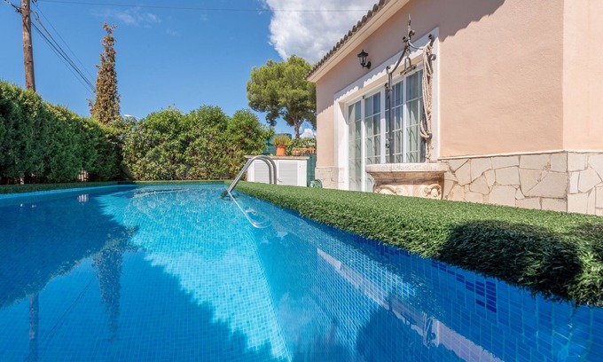 Son Ferrer Villa | Villa "Son Ferrer" with Garden, Pool, Wi-Fi and Air Conditioning