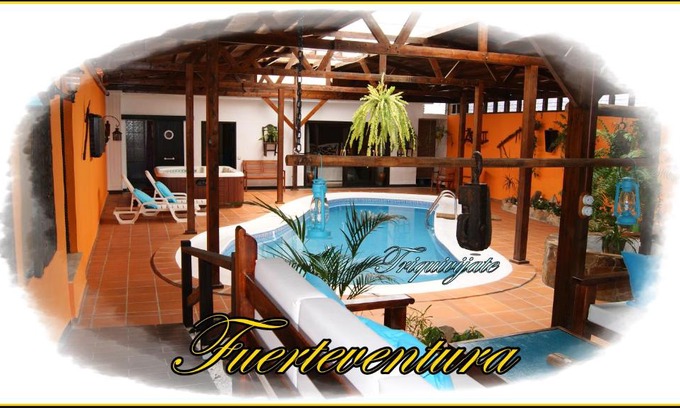 Triquivijate Villa | Villa Spa Las Tinajas