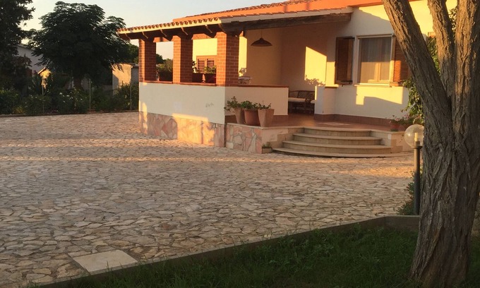 Porto Conte Villa | Villa surrounded by greenery a few steps from the sea