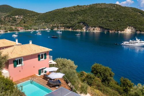 Nidri Villa | Villa Thalassa Desimi by Villa Plus