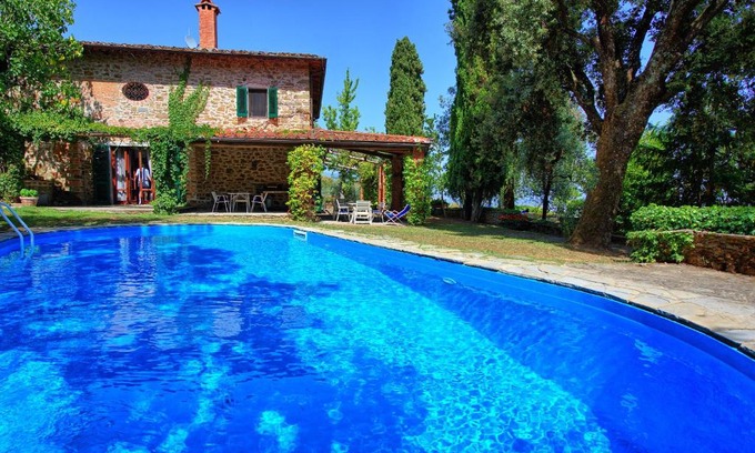 Cavriglia Villa | Villa Ulivacci by PosarelliVillas