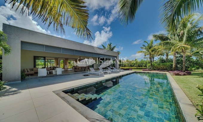 Grand River South East Villa | Villa with golf & mountain views - ANAHITA -