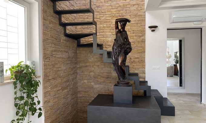Anzio Villa | Villa with outdoor pool in private park near the sea