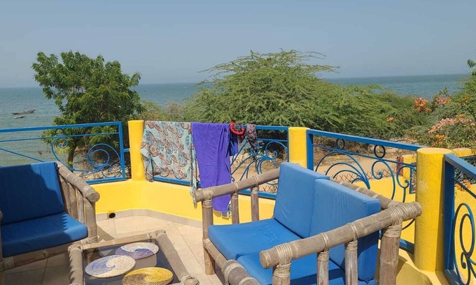 Mbour Villa | Villa with pool facing the sea Mbour